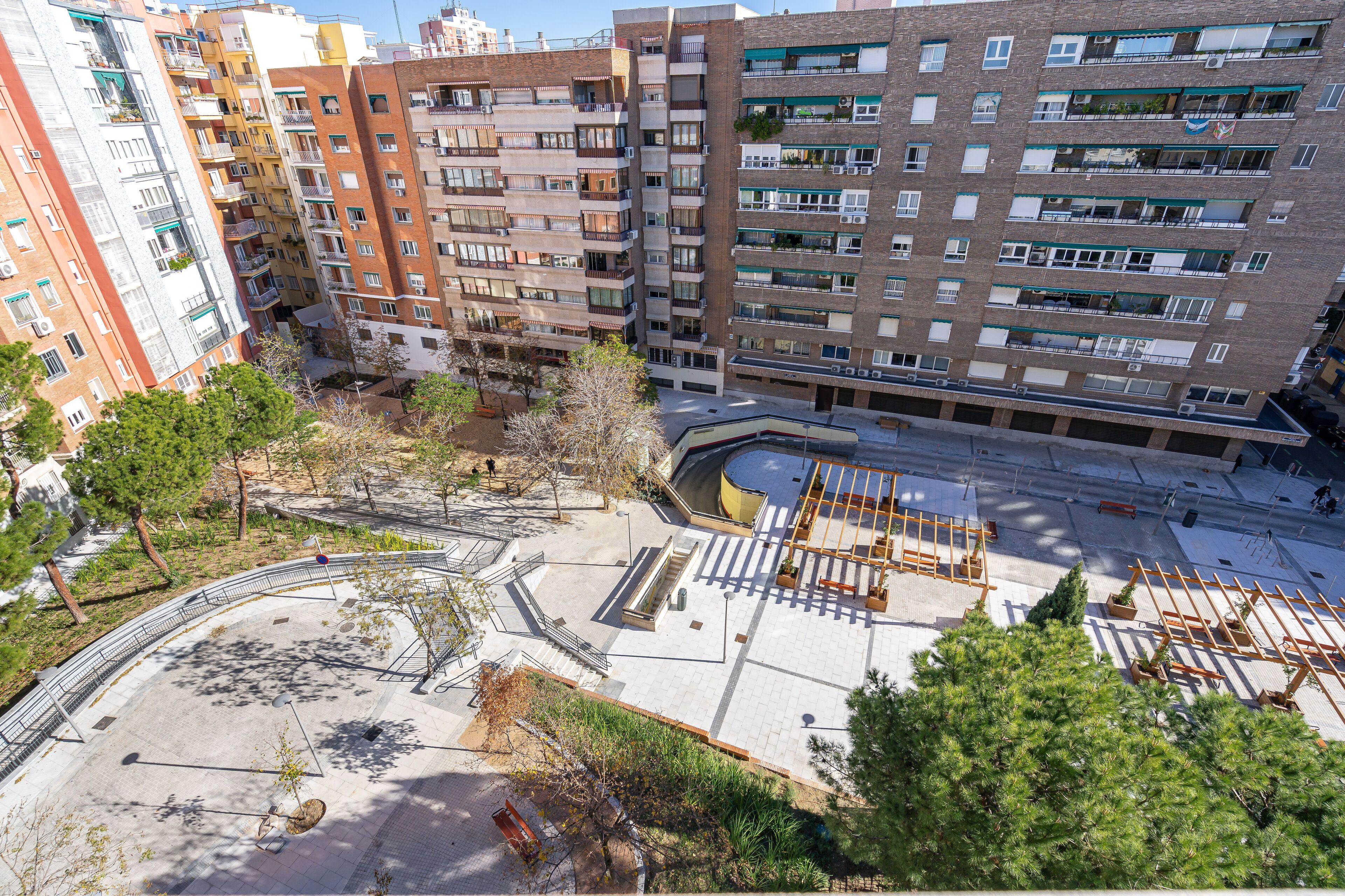 Feelathome Waldorf Suites Apartments — Photos 1